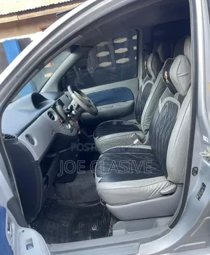 Toyota Sienta 2007 Silver
