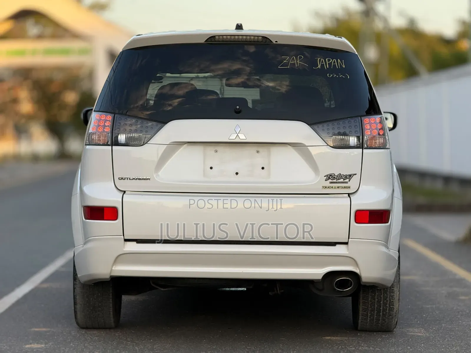 Mitsubishi Outlander 2010 White