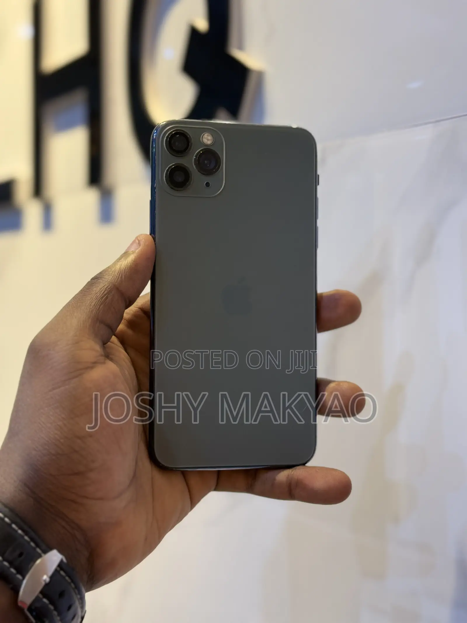 Apple iPhone 11 64 GB Gray