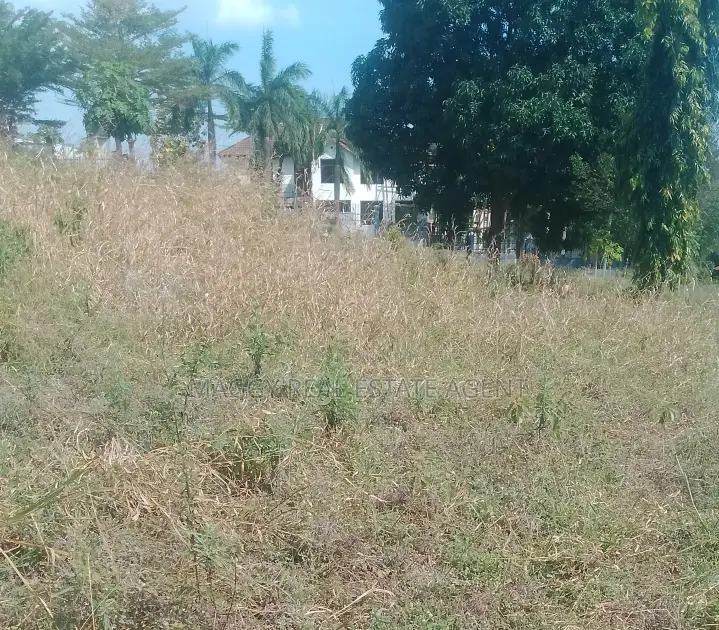 SQMTS 1900 Plot for Sale in Bunju B