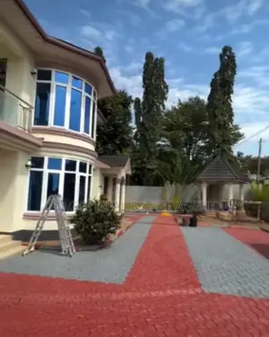5bdrm House in Salasala Uzunguni, Kunduchi for rent