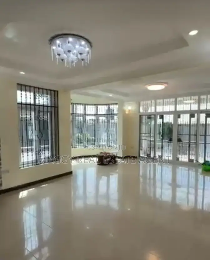 5bdrm House in Salasala Uzunguni, Kunduchi for rent