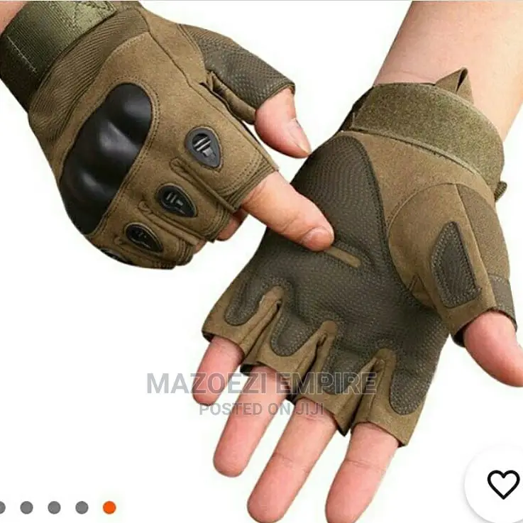 Knuckles Groves