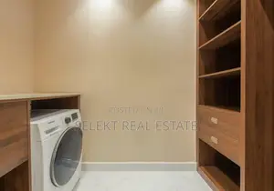 Furnished 2bdrm Apartment in Oyster Bay for rent