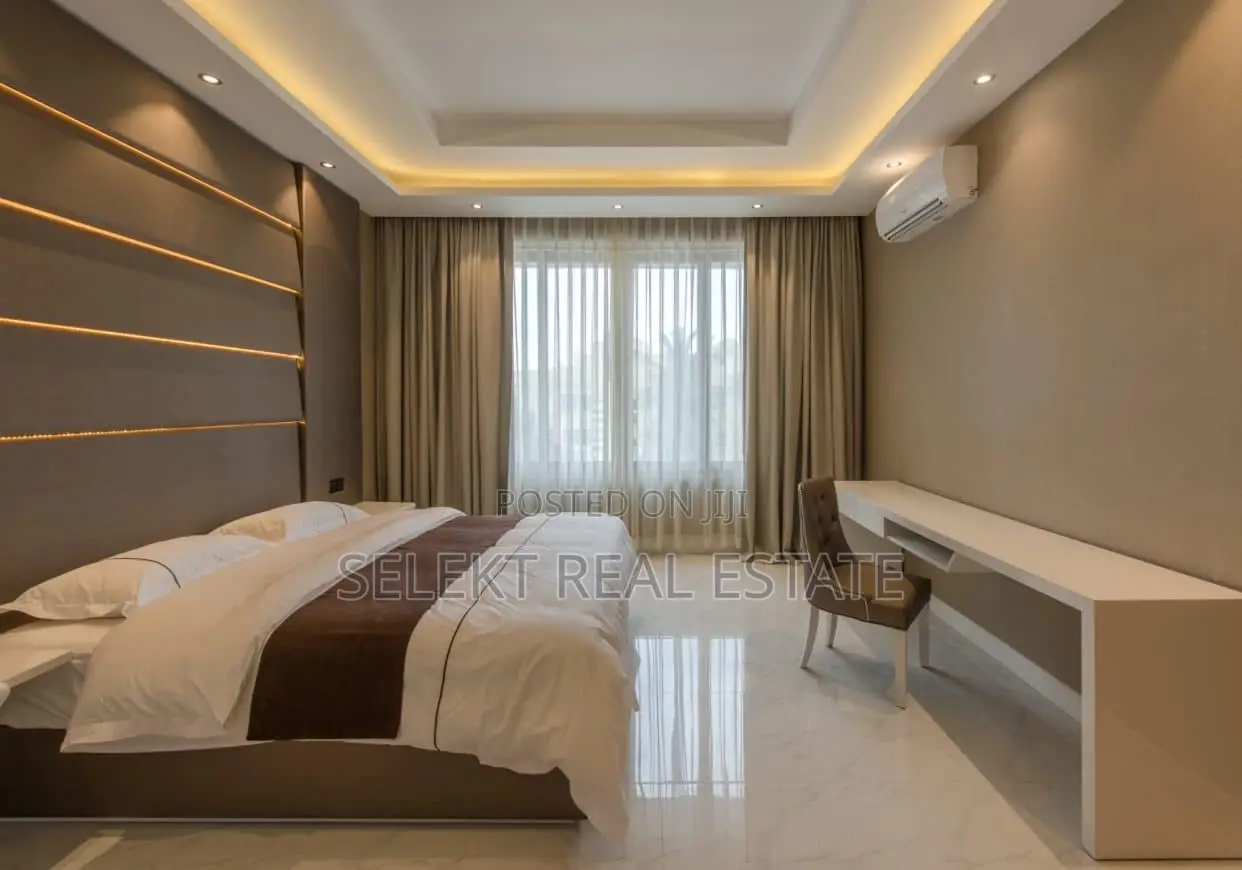 Furnished 2bdrm Apartment in Oyster Bay for rent