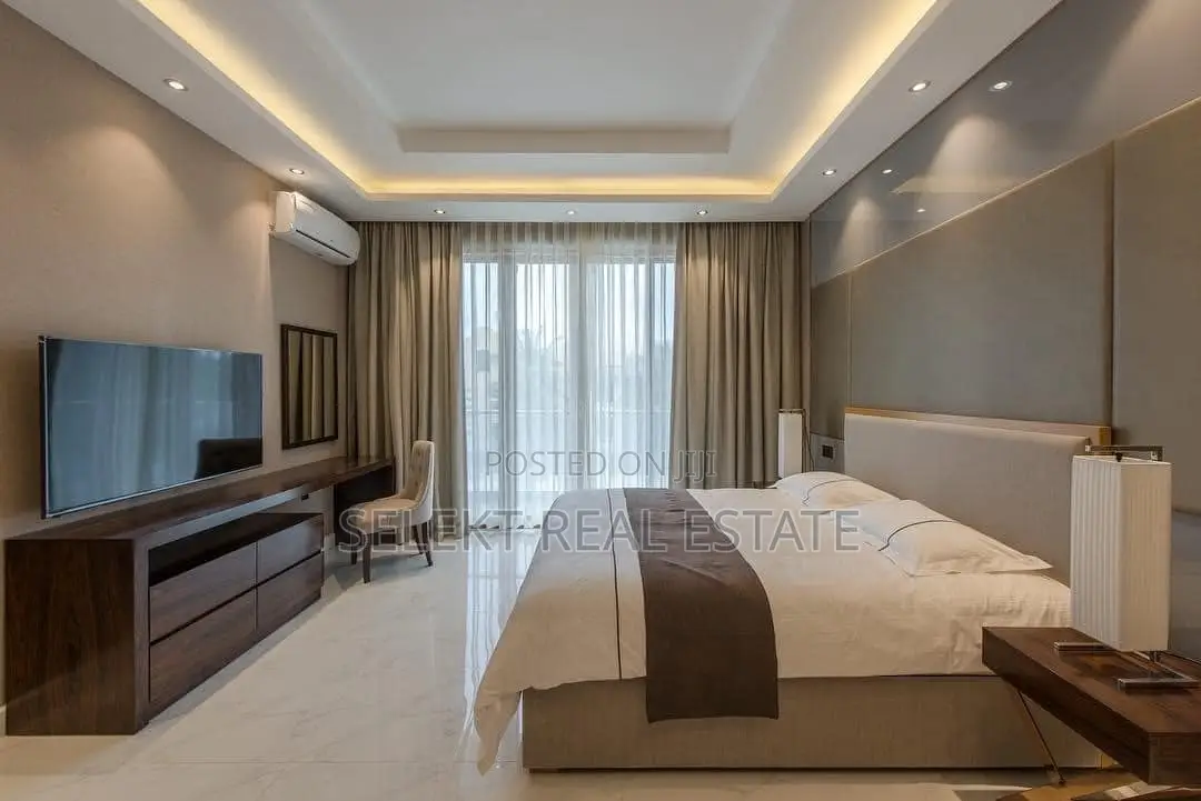 Furnished 2bdrm Apartment in Oyster Bay for rent