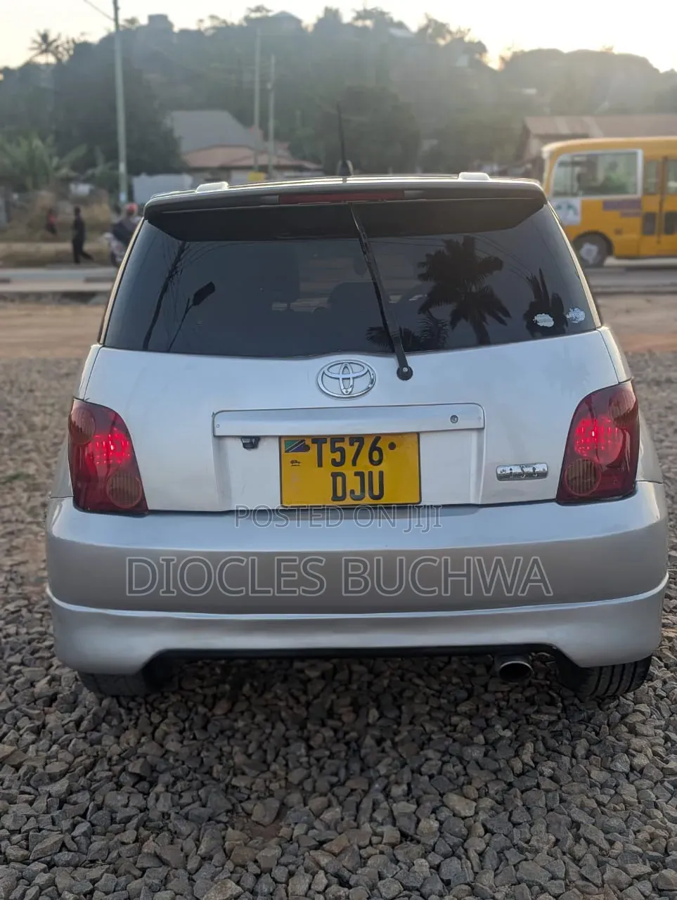 Toyota IST 2005 Silver