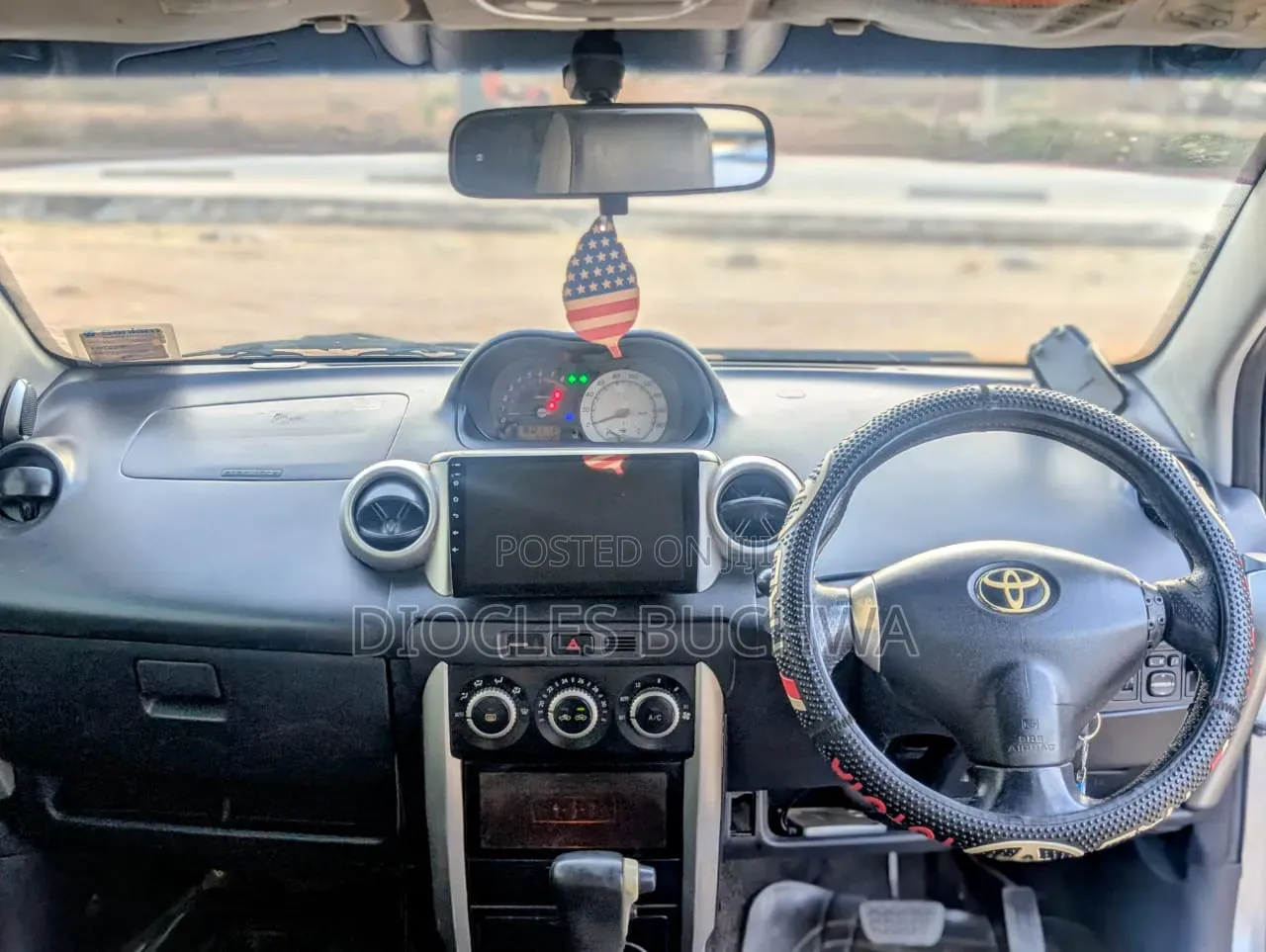 Toyota IST 2005 Silver