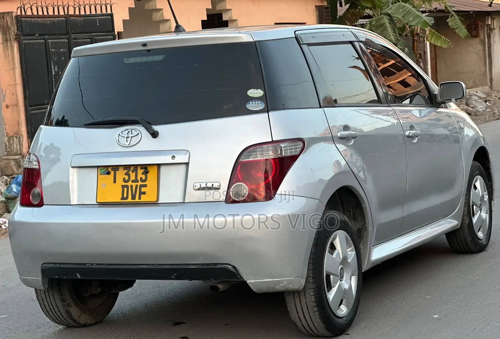 Toyota IST 2004 Silver