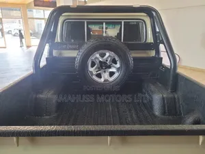 Toyota Land Cruiser 2018 Beige