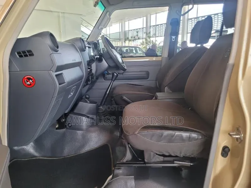 Toyota Land Cruiser 2018 Beige