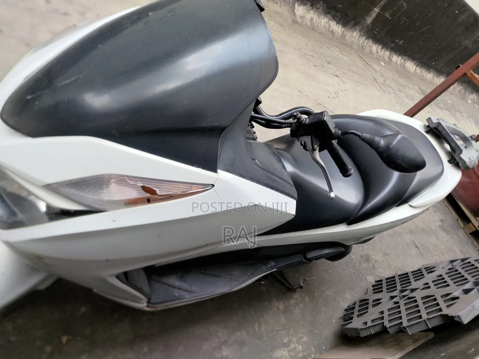 Honda Forza 2013 White