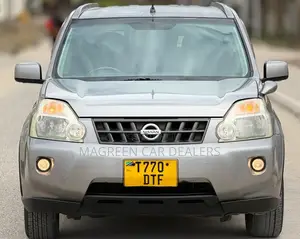 Nissan X-Trail 2011 Silver