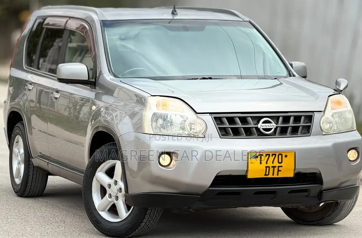 Nissan X-Trail 2011 Silver