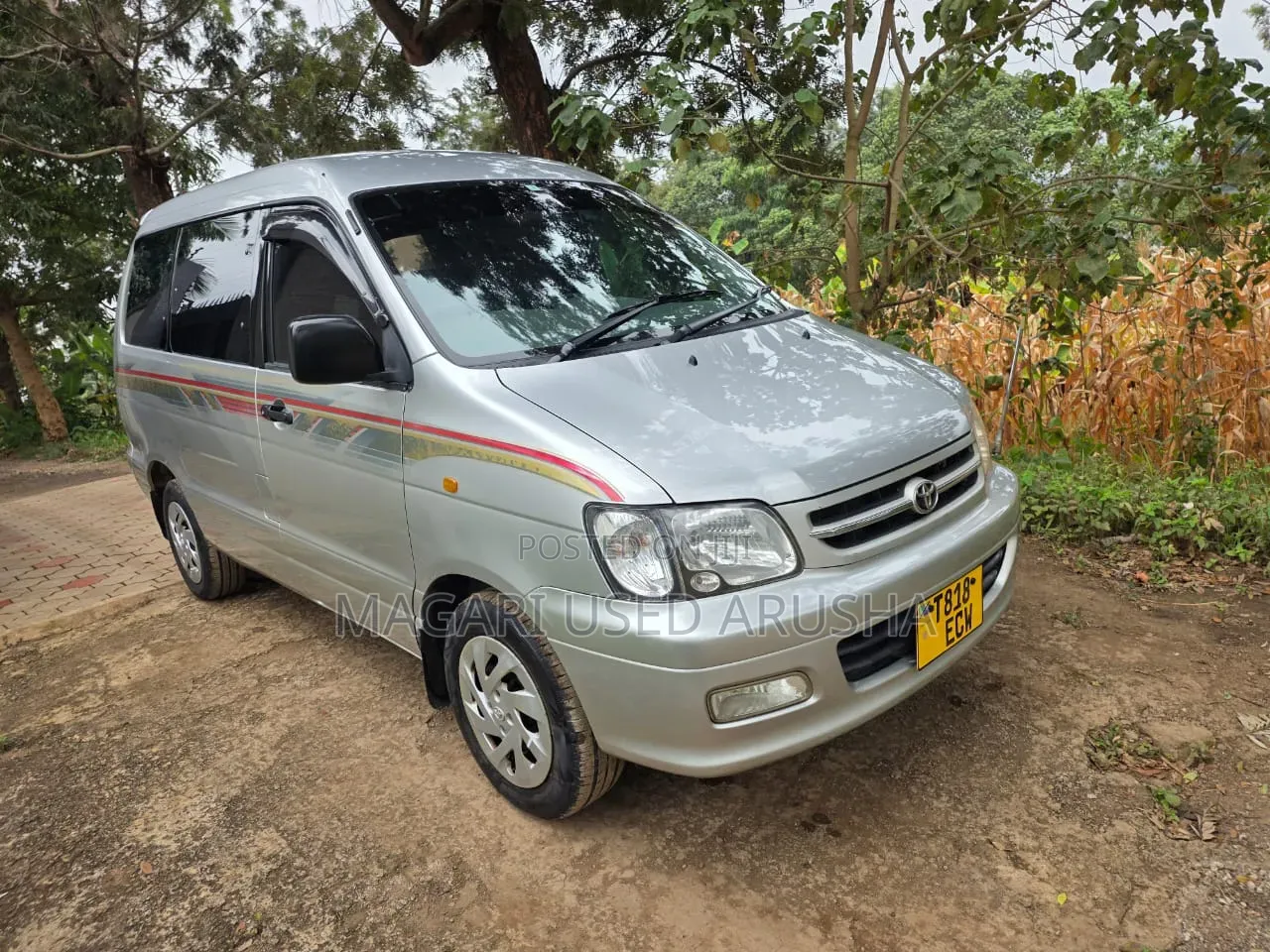 Toyota Noah 2001 Silver
