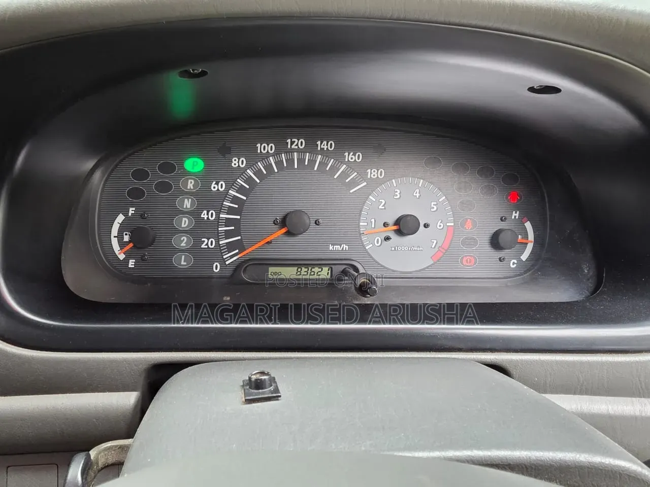 Toyota Noah 2001 Silver