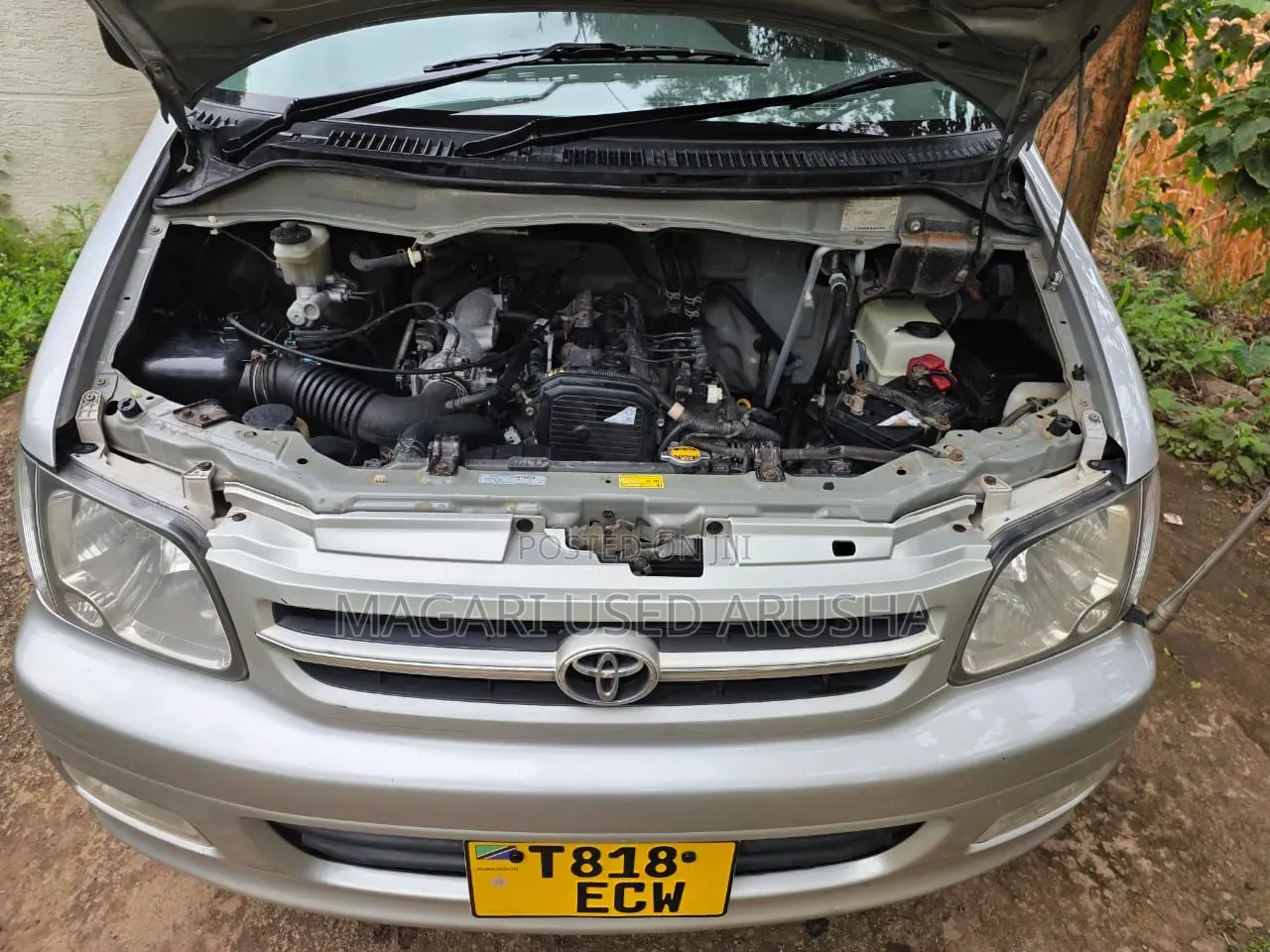Toyota Noah 2001 Silver