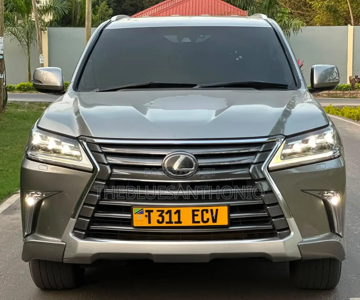 Lexus LX 2022 Gray