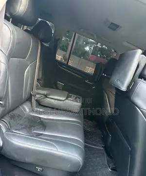 Lexus LX 2022 Gray