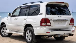 Toyota Land Cruiser HDJ 100 2003 Pearl