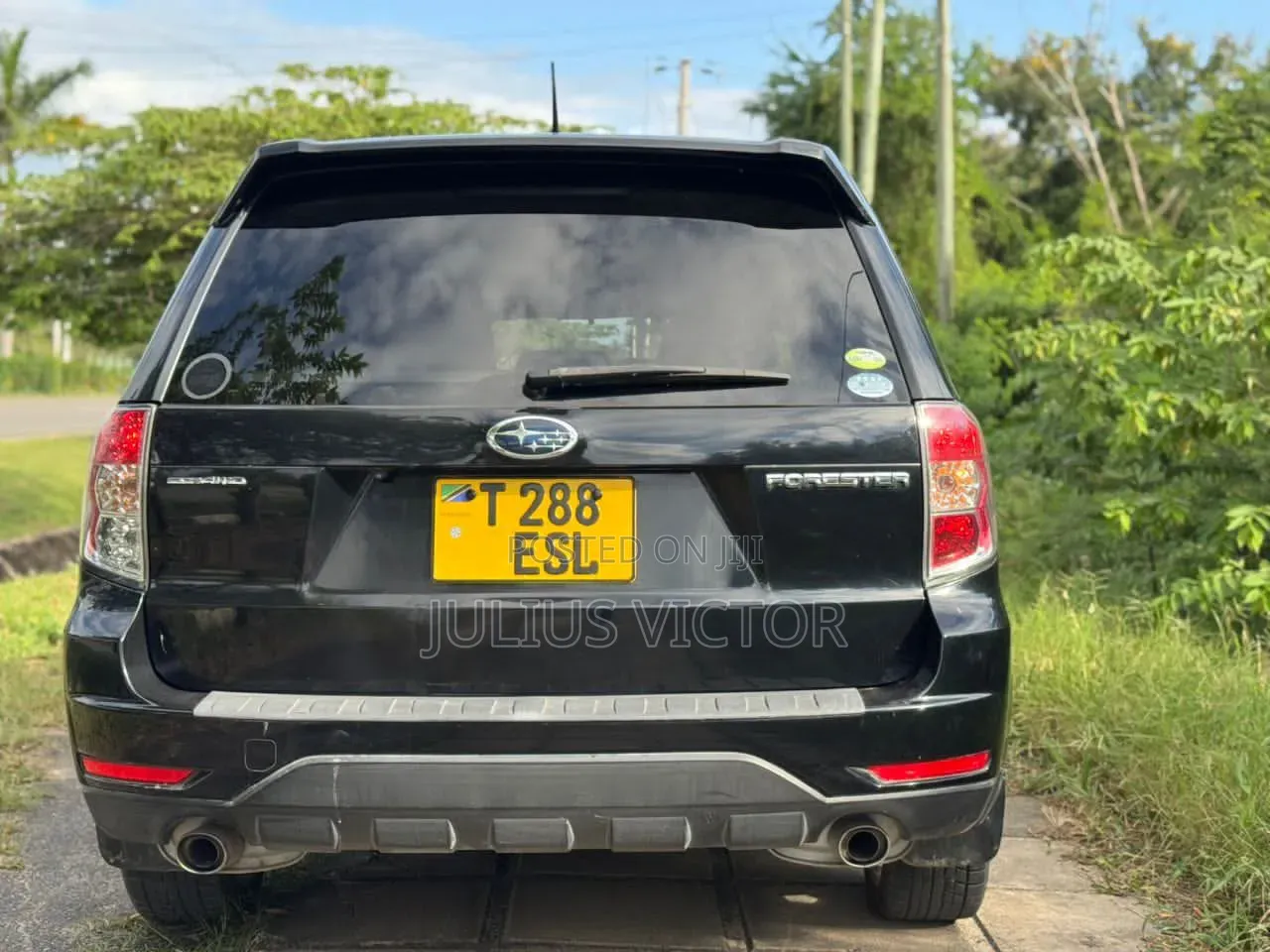 Subaru Forester 2010 Black