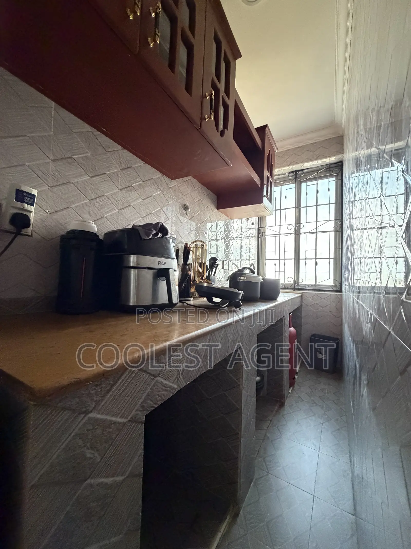 Furnished 2bdrm Penthouse in Coolest Estate for rent