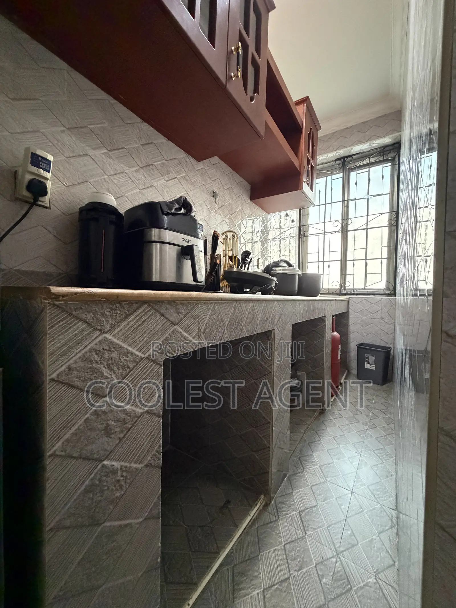 Furnished 2bdrm Penthouse in Coolest Estate for rent