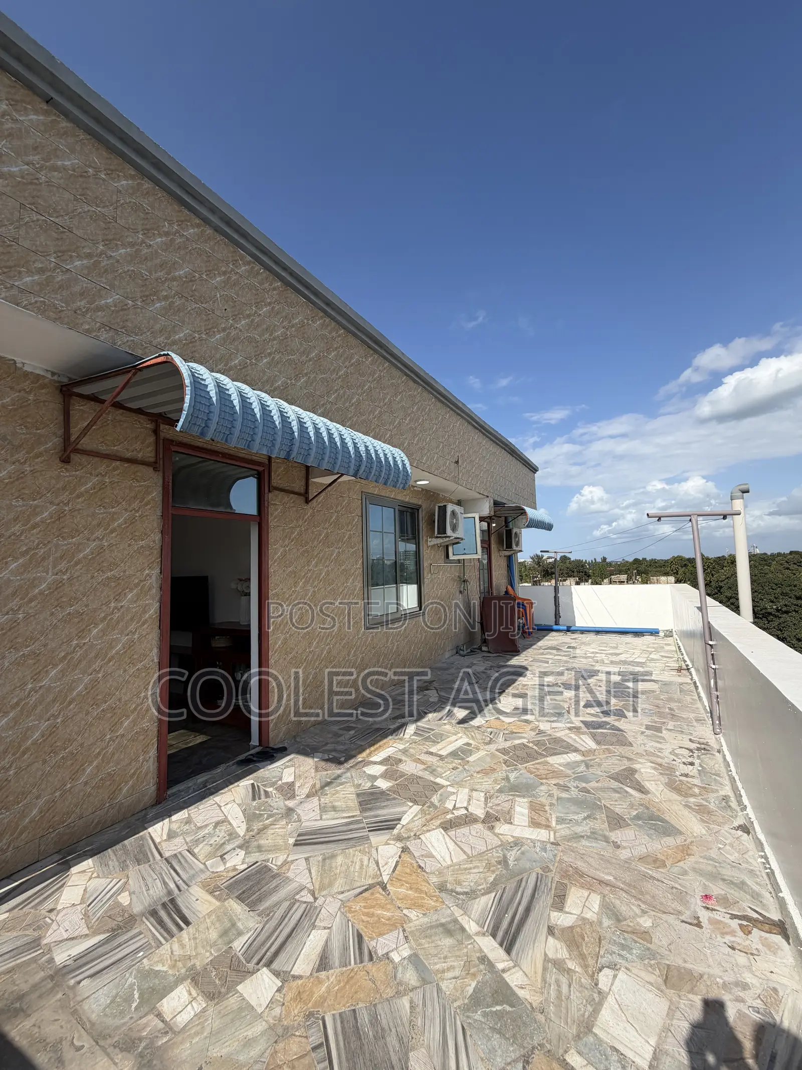 Furnished 2bdrm Penthouse in Coolest Estate for rent