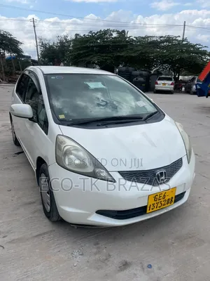 Honda Fit 2012 Pearl
