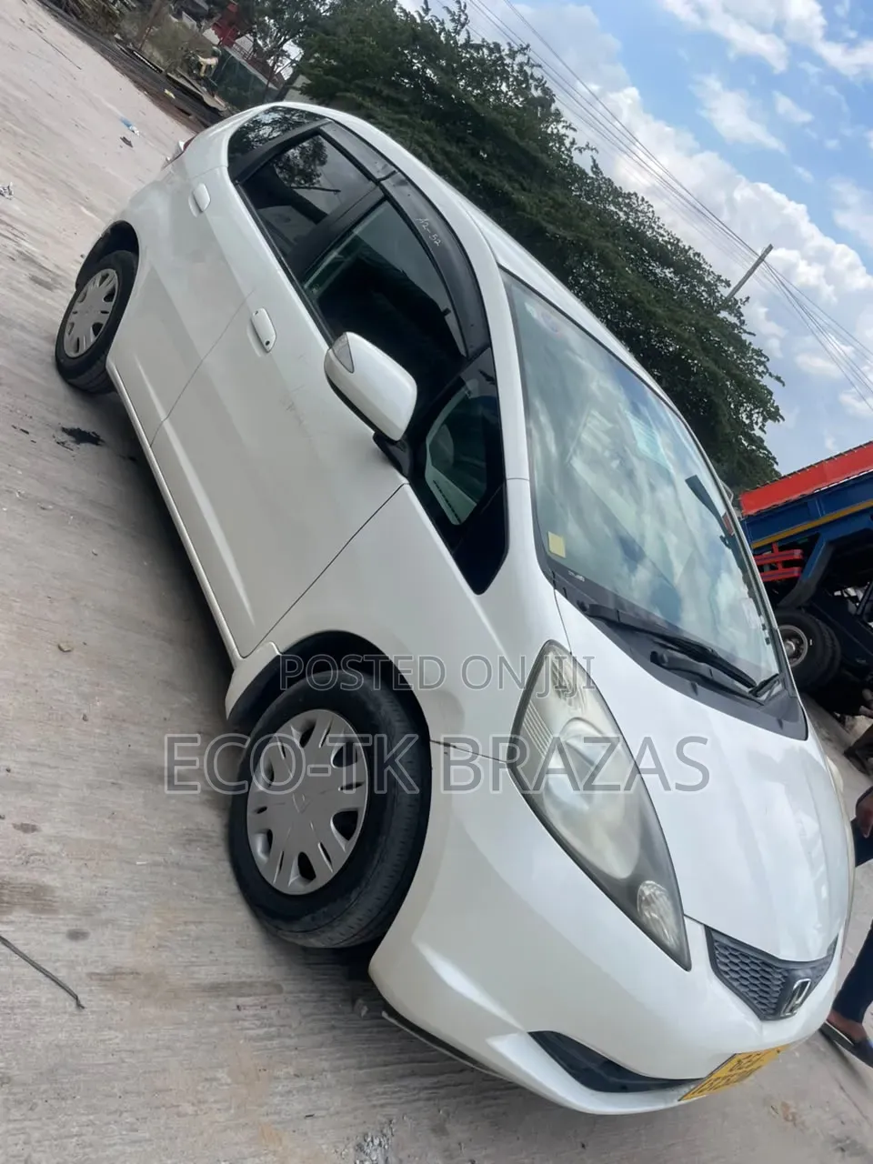 Honda Fit 2012 Pearl