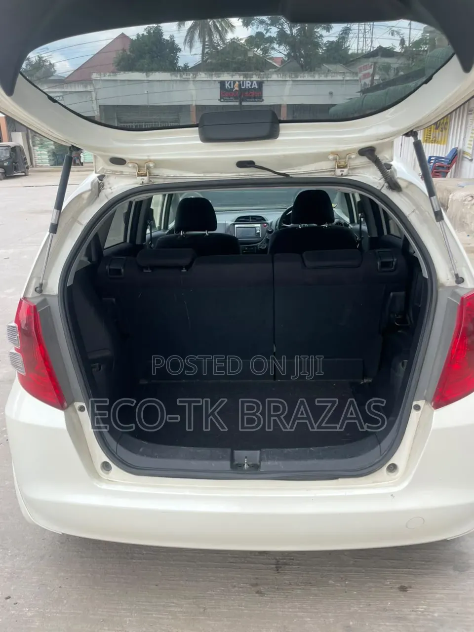 Honda Fit 2012 Pearl