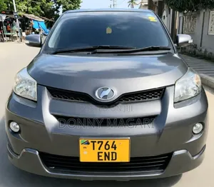 Toyota IST 2007 Gray