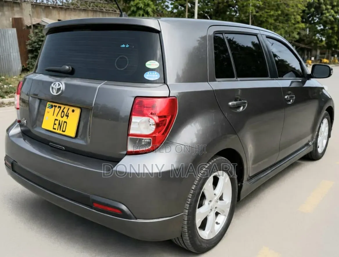 Toyota IST 2007 Gray
