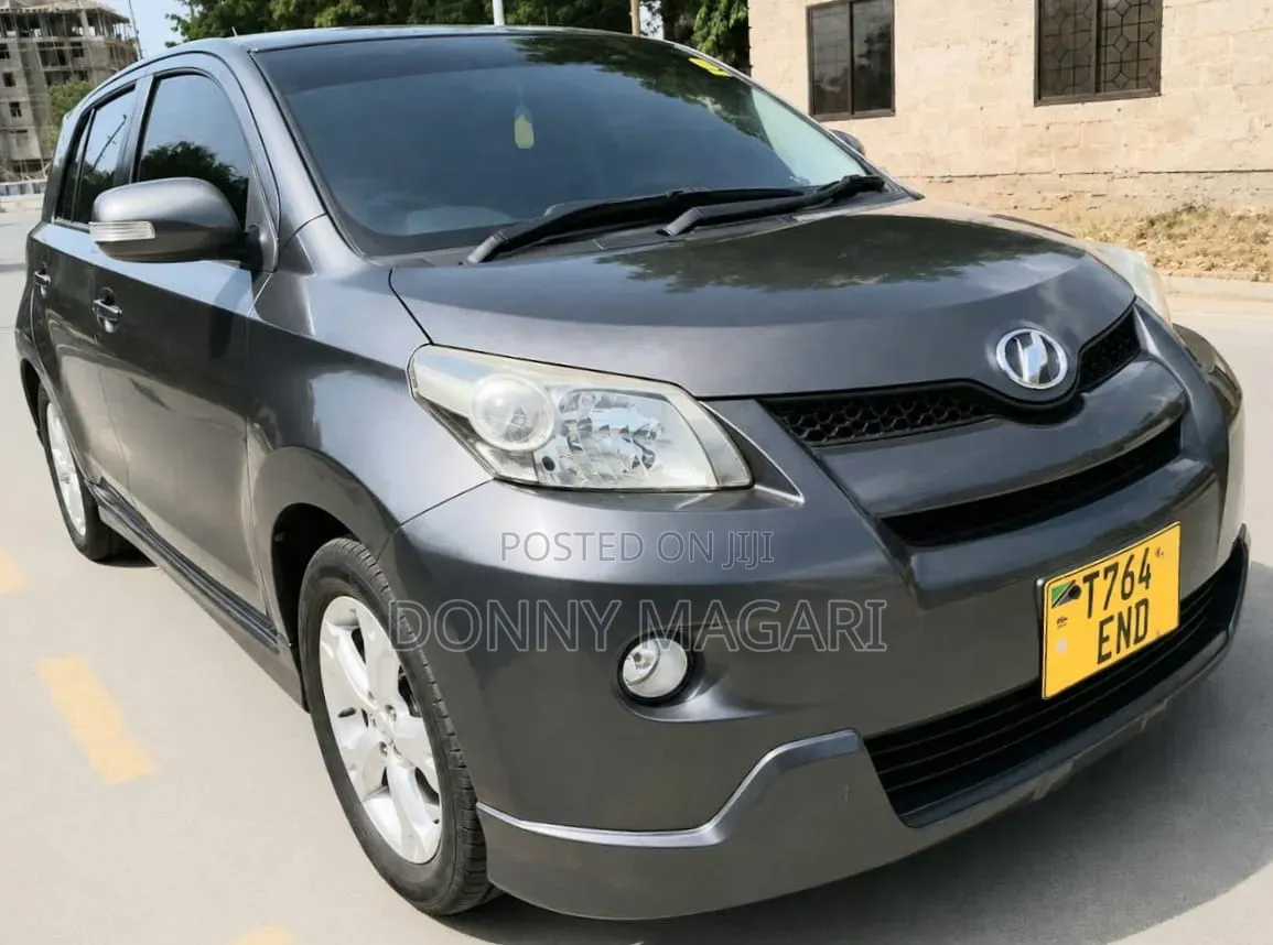 Toyota IST 2007 Gray