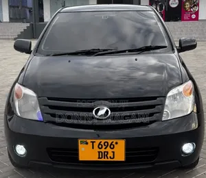 Toyota IST 2004 Black