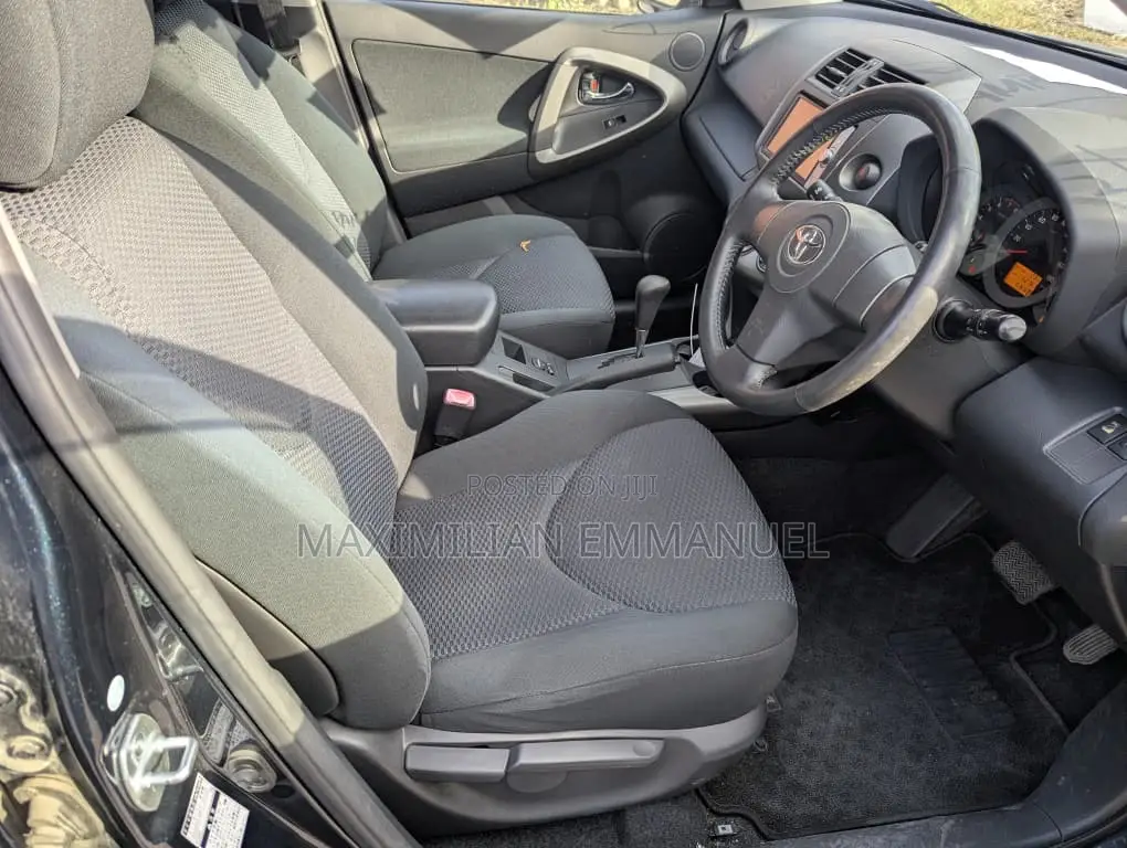 Toyota RAV4 2011 Black