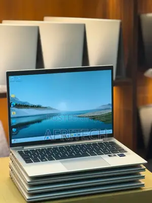 Laptop HP EliteBook 830 G9 16GB Intel Core i5 SSD 256GB