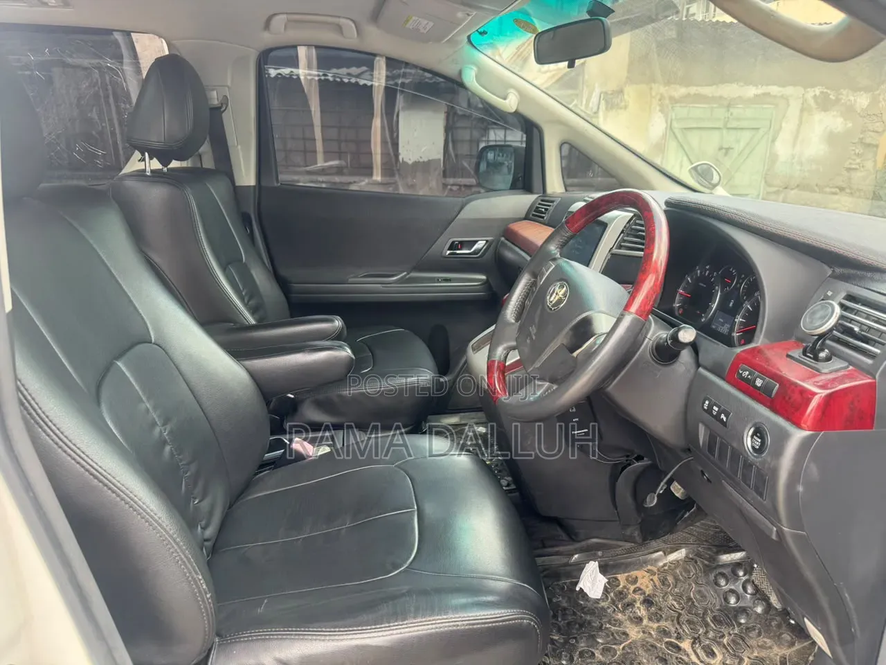 Toyota Vellfire 2008 White