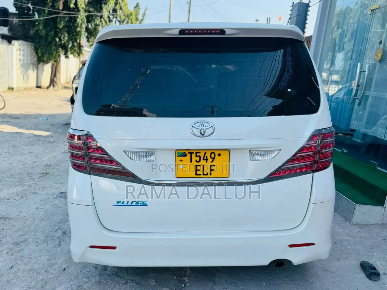 Toyota Vellfire 2008 White