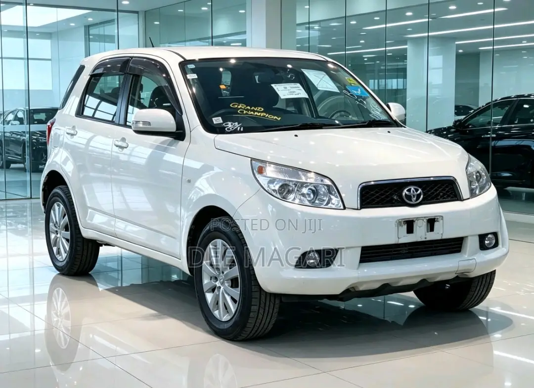 Toyota Rush 2007 White
