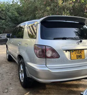 Toyota Harrier 2002 Silver