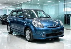 Mazda Verisa 2004 Blue