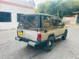Toyota Land Cruiser Prado 1999 Brown