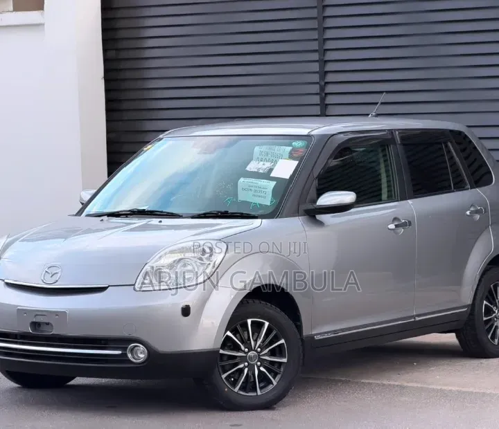 Mazda Verisa 2011 Silver