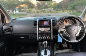 Nissan X-Trail 2010 Silver