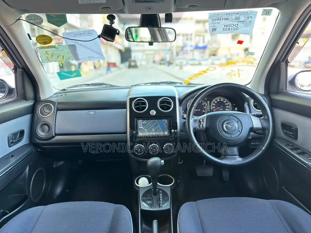 Mazda Verisa 2009