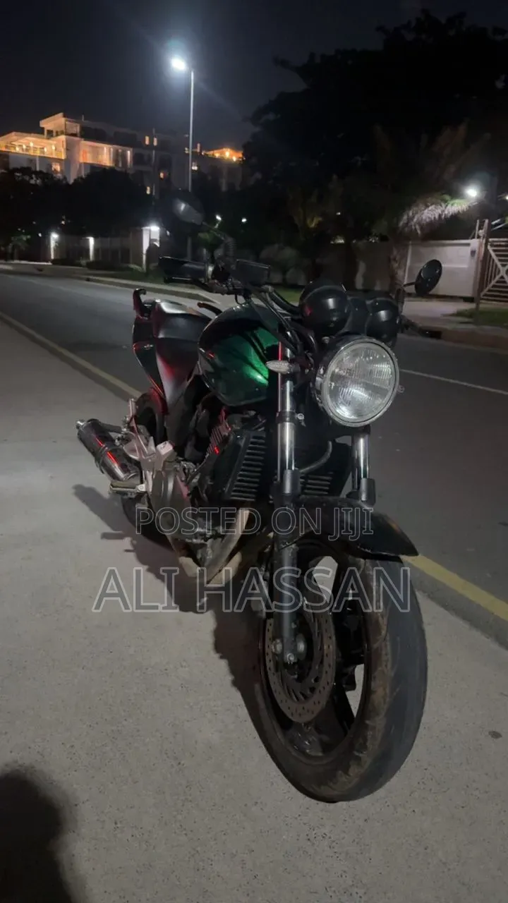 Honda CB 2023 Green