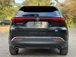 Toyota Harrier 2021 Black