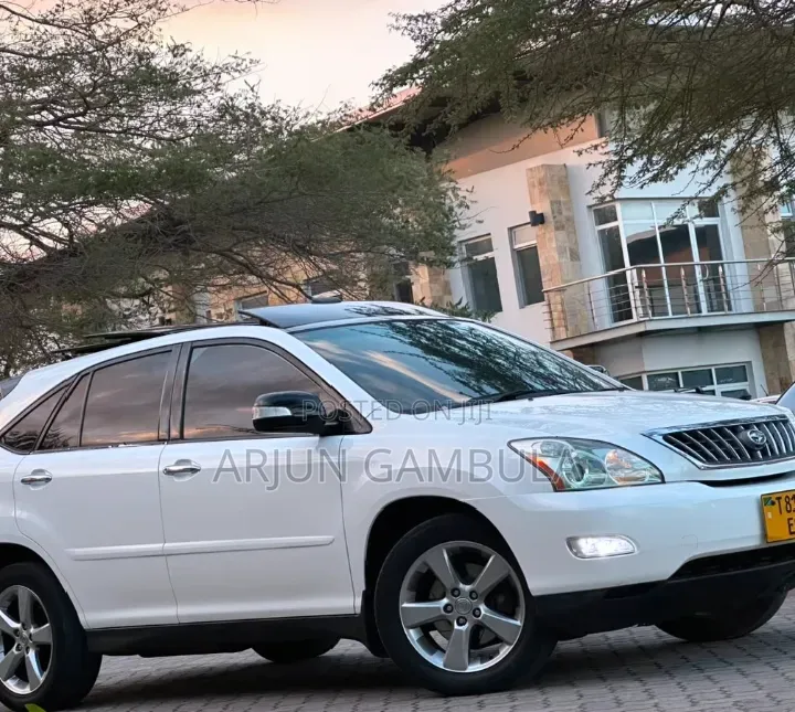 Toyota Harrier 2019 White