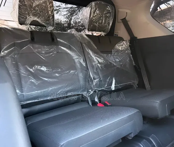 Toyota Land Cruiser 2021 White